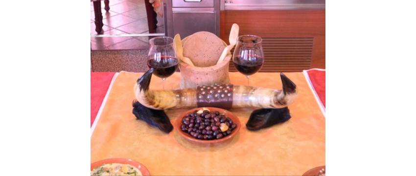 Restaurante Típico O Forcado -  Beijo ao Boi